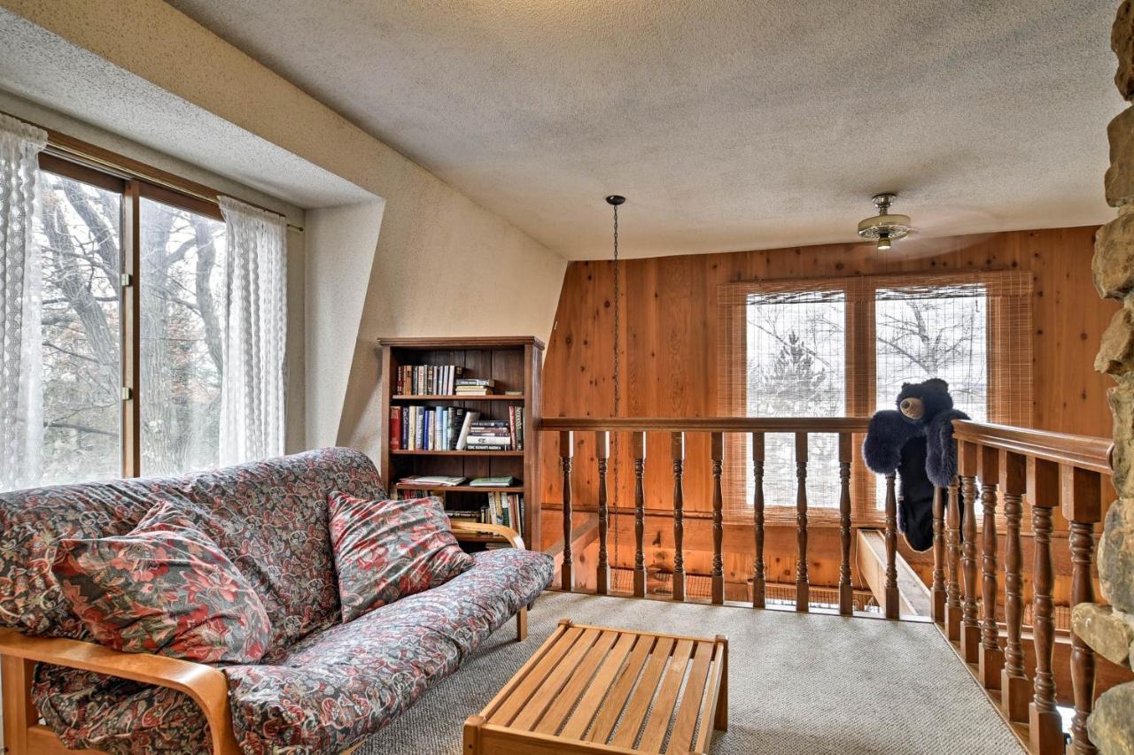 Lakeview 10-Acre Kimball Cabin With Private Beach! Exterior photo